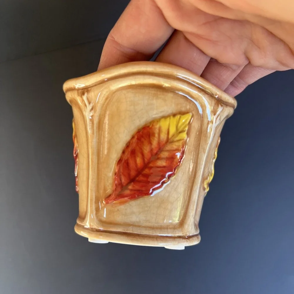 VTG Retired Yankee Candle Fall Autumn Leaves Votive Candle Holder Leaf Panel NIB